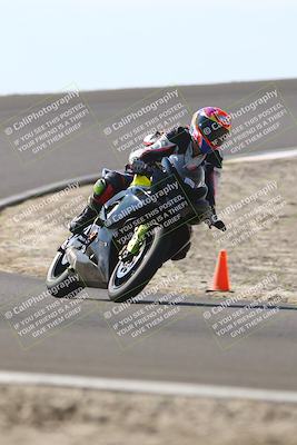 media/Nov-02-2025-Lets Ride (Sun) [[f7a3caa734]]/C Group/1240pm (Turn 2 Outside)/